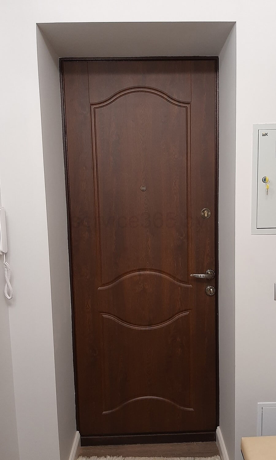 Замена МДФ панели на входной дверм